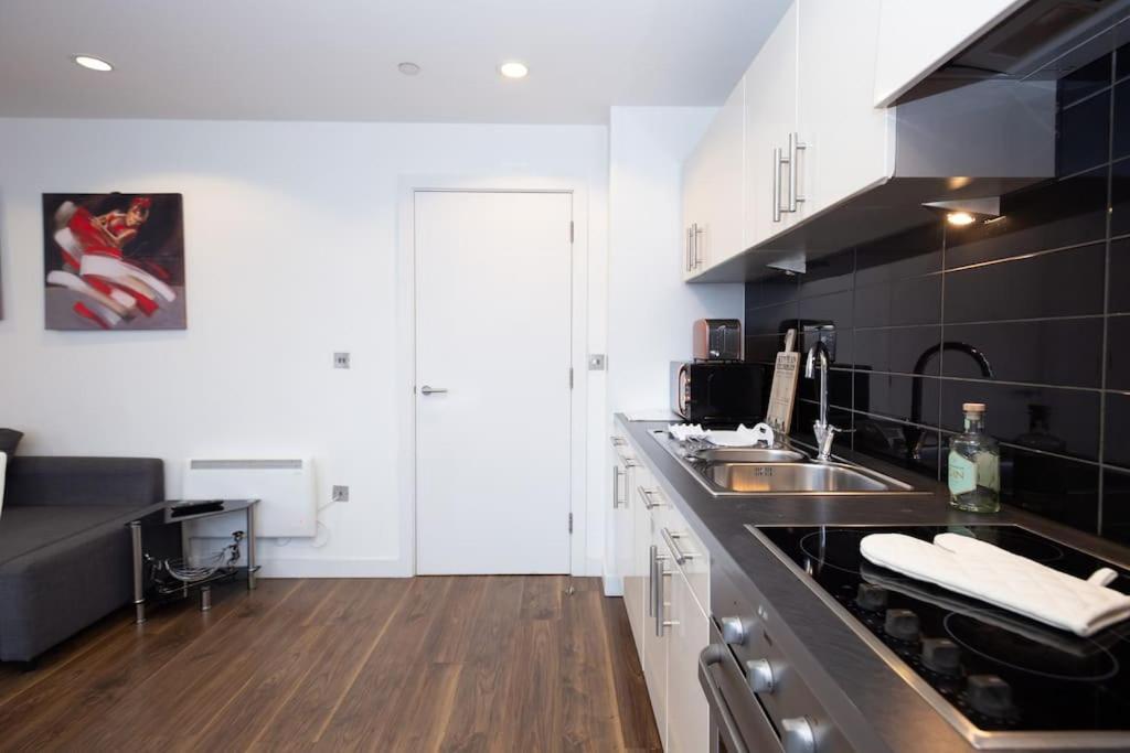 Stylish Mediacity 2Bed, Sleeps 6, Amazing Views Manchester Dış mekan fotoğraf