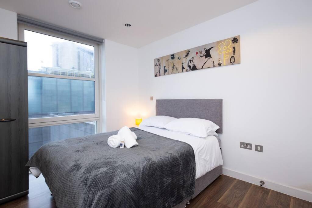 Stylish Mediacity 2Bed, Sleeps 6, Amazing Views Manchester Dış mekan fotoğraf
